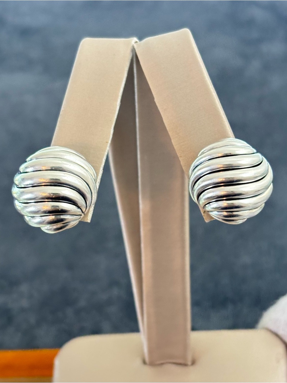 David Yurman Sculpted Cable Stud Earrings 17mm